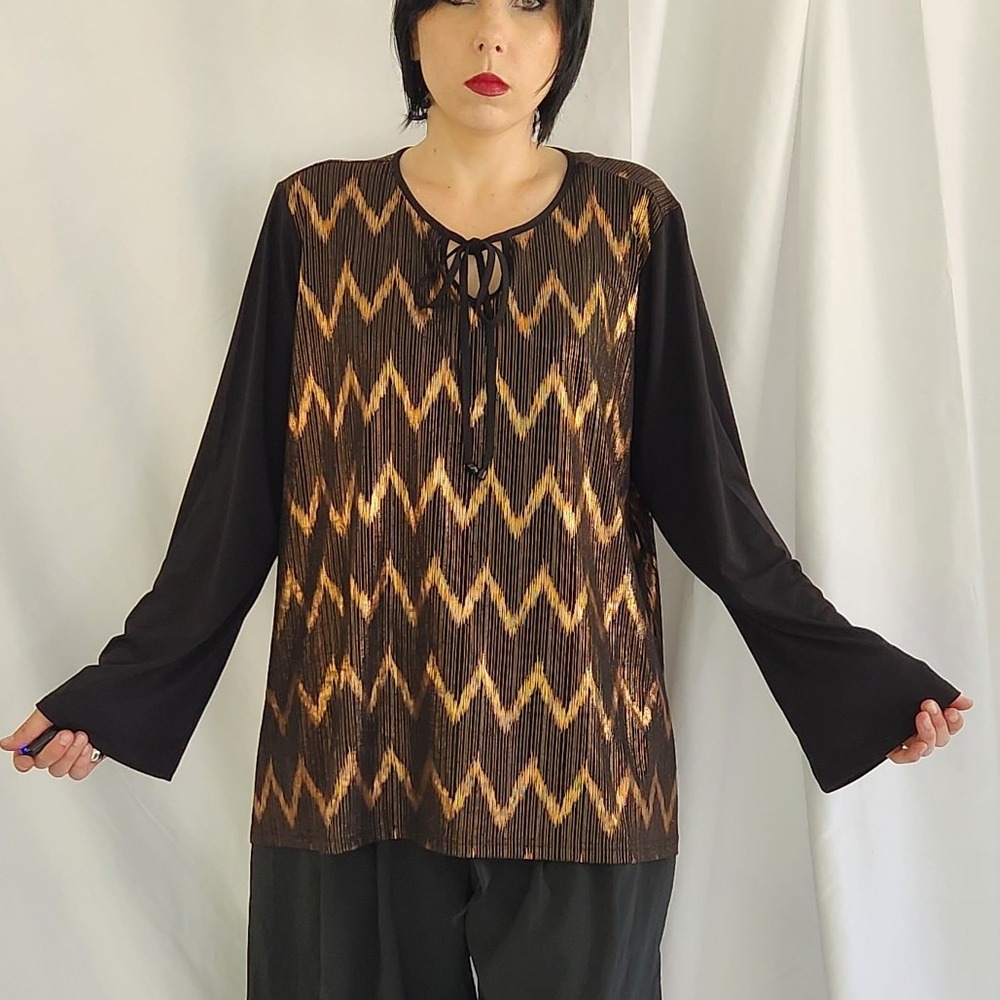 Bob Mackie NWT Black and Bronze Long Sleeve Top